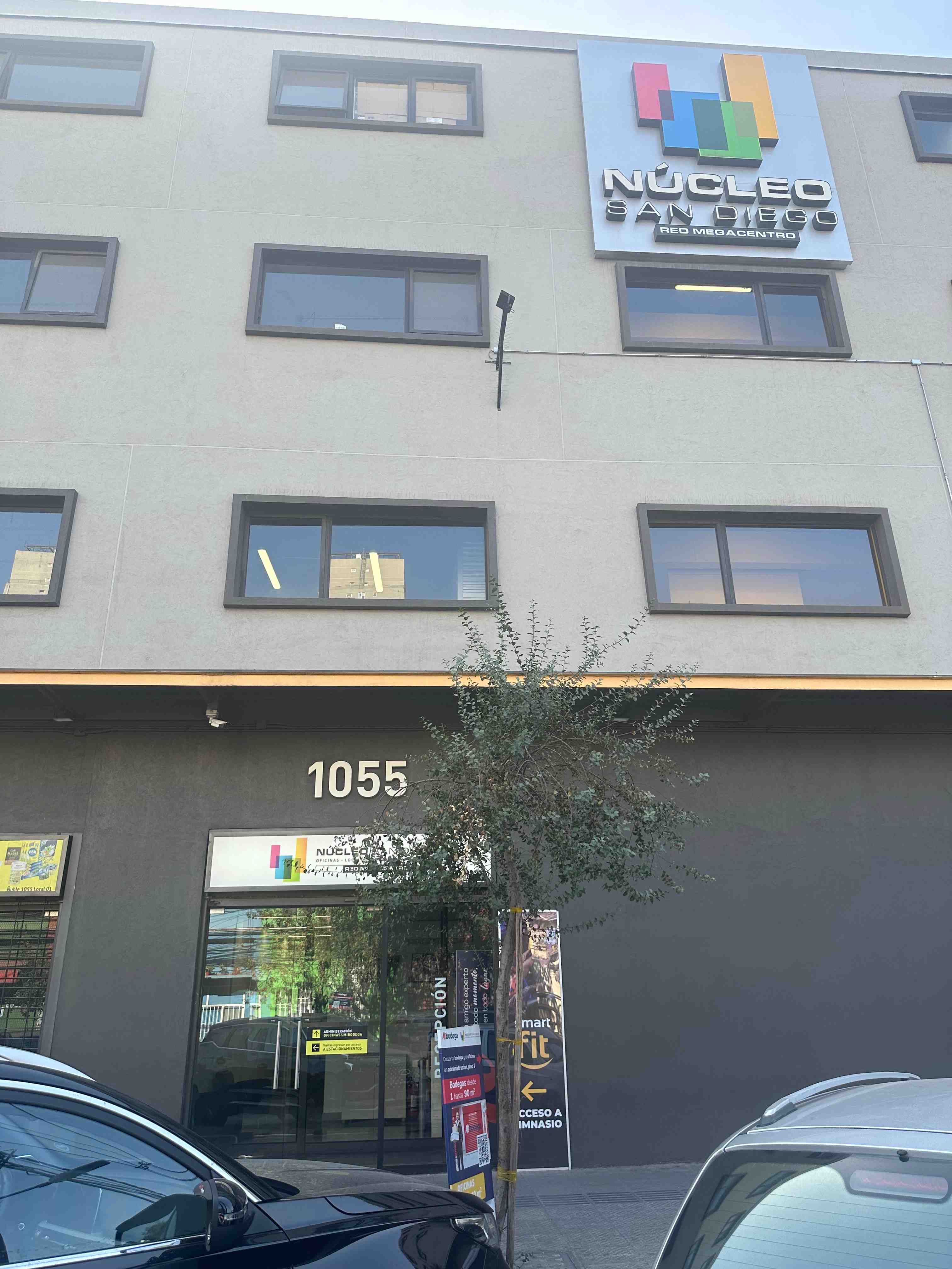 Klinge: Santa Elvira 158, Oficina 4, Santiago