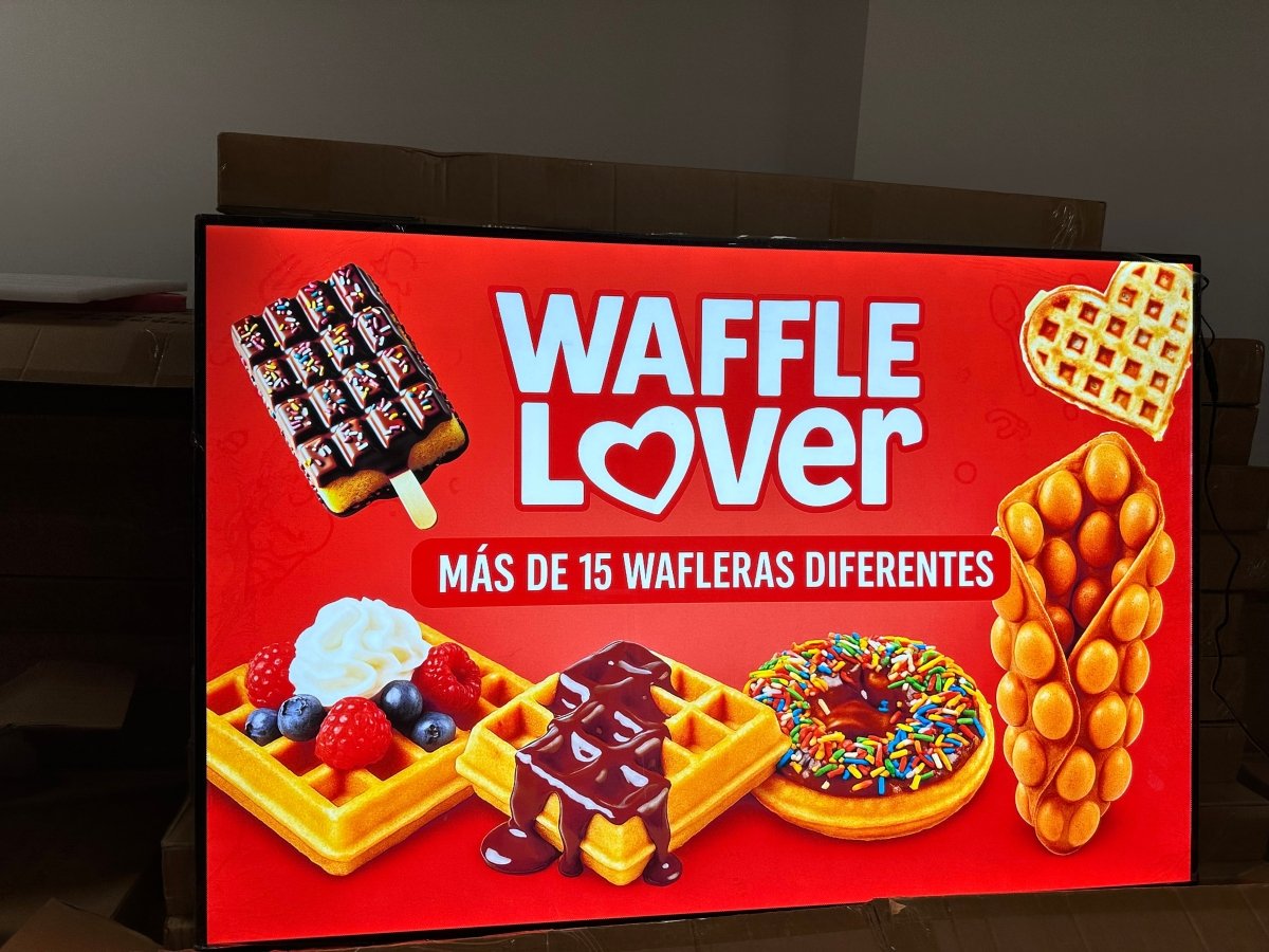 Pantalla LED Ultradelgada 80x120 cm – Publicidad de Alto Impacto - Klinge | Pantallas LED