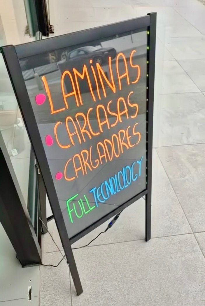 Pizarra LED Klinge 40x60 cm para comunicación rápida en locales